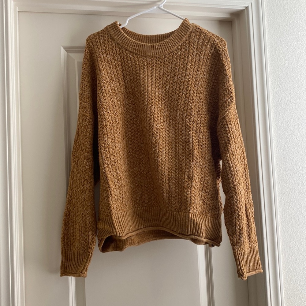*LIKE NEW!* Universal Thread Cable Knit Sweater